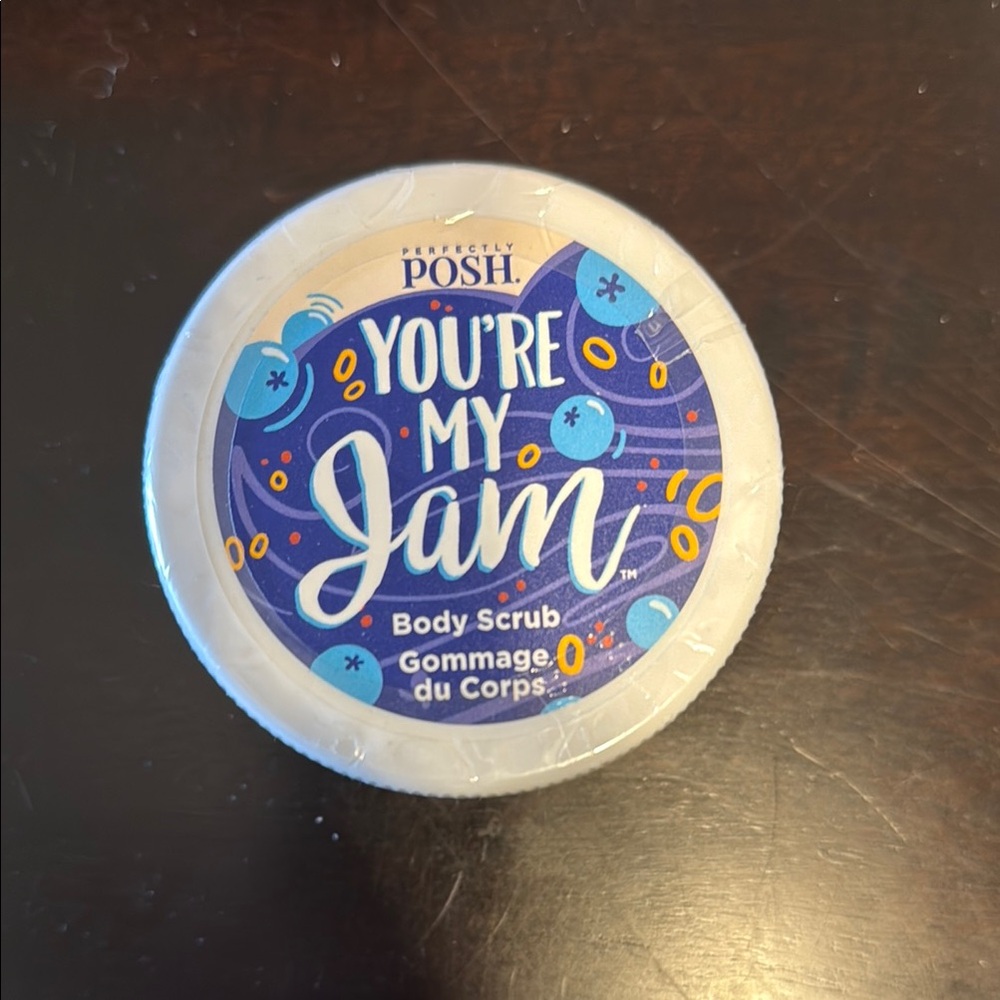 Perfectly Posh Blue and White Exfoliant Scrub